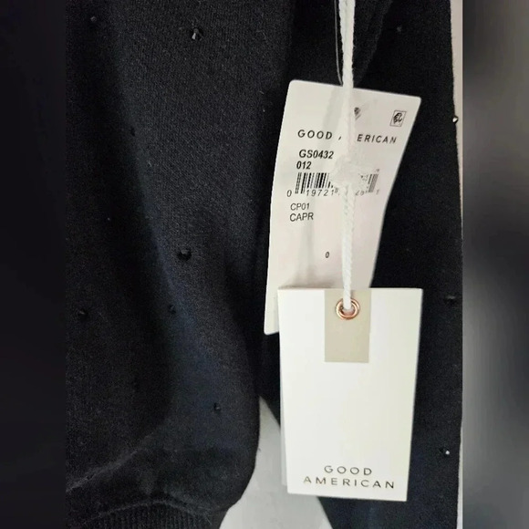 Good American Zodiac Embellished Crew Neck Sweater Capricorn NWT Black Crystals​ - Picture 14 of 15